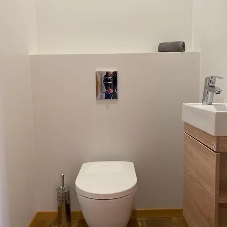 Maennituka Suvetuba Kirikukula (Saaremaa)